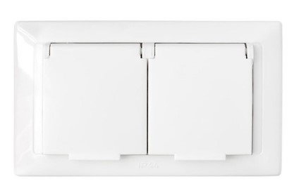 Розетка СУ 2-я с заземлением с защитными шторками с крышкой IP44 (белый) СТИЛЬ BYLECTRICA