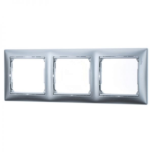 Рамка 3 поста горизонтальная (алюминий) Valena Classic Legrand (770153)