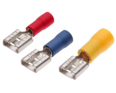 Разъем плоский изолированный РПИ-М 1.5–(2.8) мама КВТ