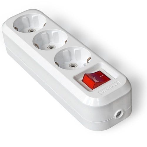 Колодка ОУ 3 гнезда с з/к + выключатель IP20 (белый) АБС-пластик UNIVersal