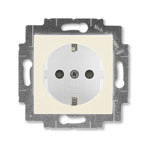 Розетка с заземлением с защитными шторками 16А (слоновая кость/белый) Levit ABB