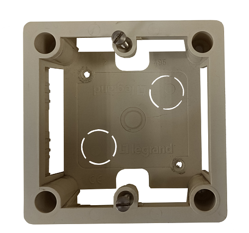 Коробка накладная ОУ 100x100x36мм к артикулам 55452 и 55812 IP20 Legrand (55849) УЦЕНКА