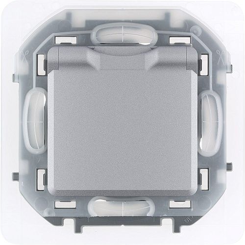 Розетка 2К+З с защитными шторками. с крышкой немецкий стандарт IP44 (алюминий) INSPIRIA Legrand/Daccord (673742)