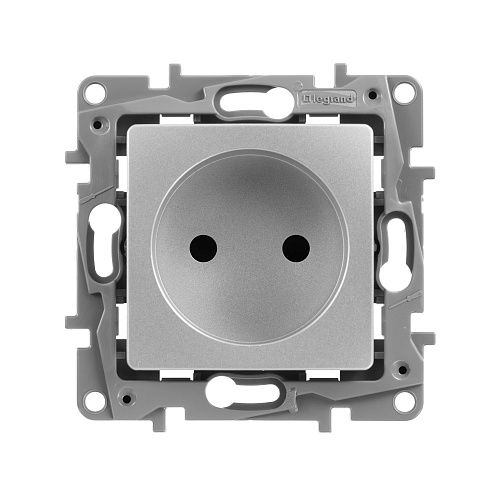 Розетка без заземления с защитными шторками немецкий стандарт винтовые зажимы (алюминий) Etika Legrand/Daccord/ (672434)